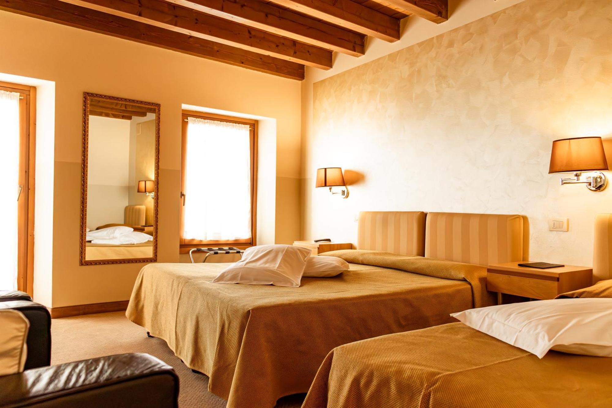 Hotel Dependance Silvestro Garda  Ngoại thất bức ảnh
