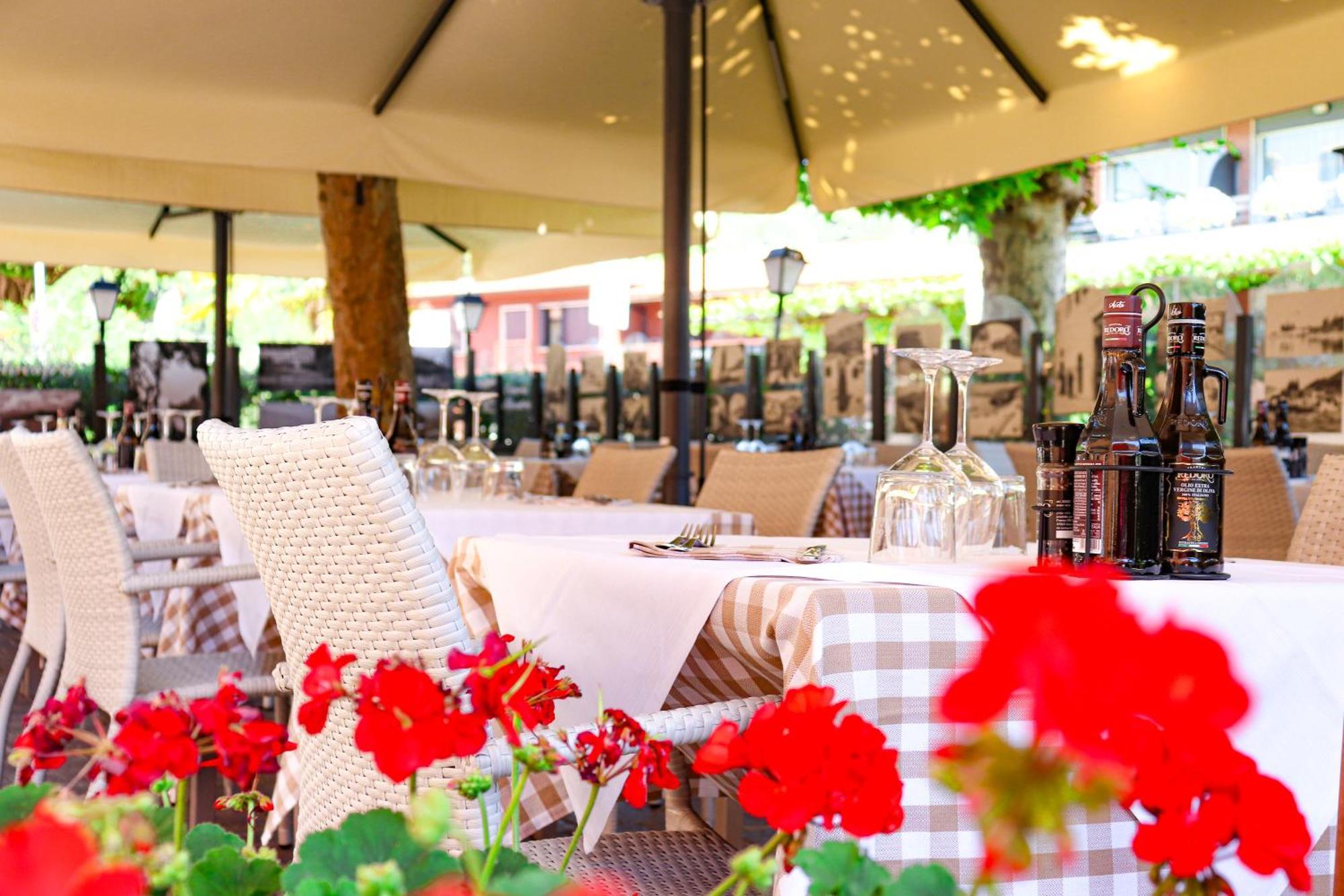 Hotel Dependance Silvestro Garda  Ngoại thất bức ảnh